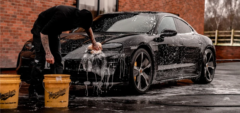 Får man tvätta bilen hemma?